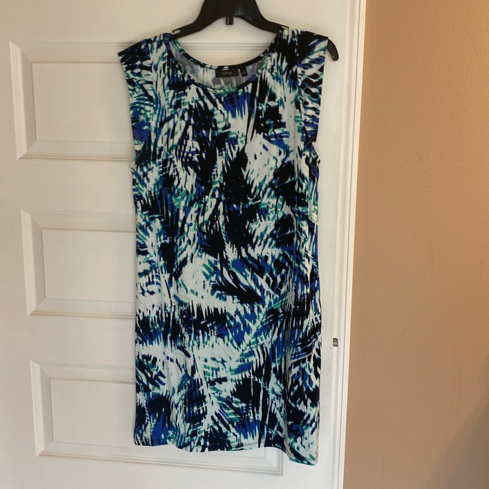 Black/white/teal summer dress